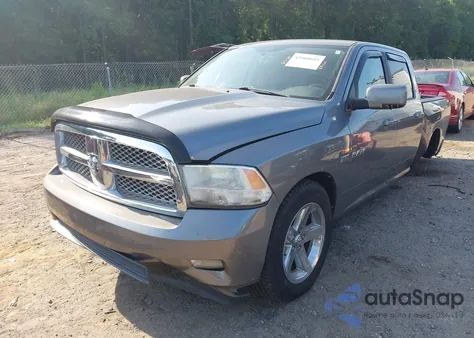 2010 Dodge Ram 1500 Slt/Sport/Trx z USA, uszkodzony, nr VIN 1D7RV1CT3AS177559